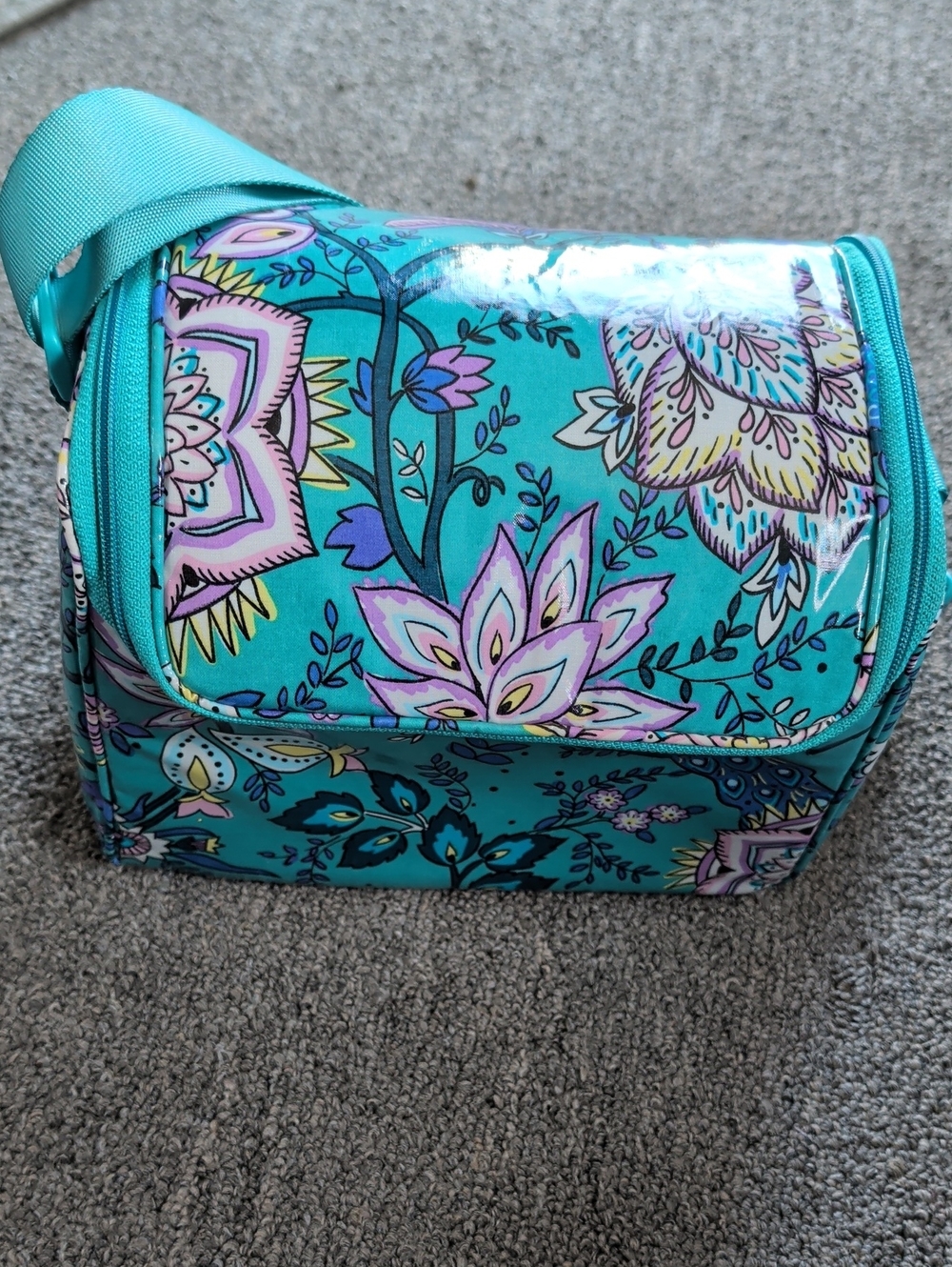 Vera Bradley Teal Peacock/Floral Print Insulated 6 Pk Cooler.
